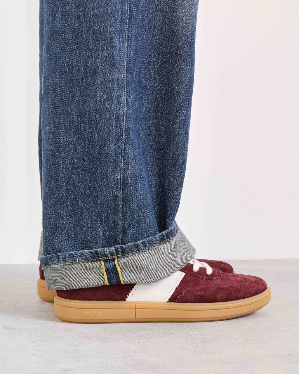 Sneaker Nil en gamuza