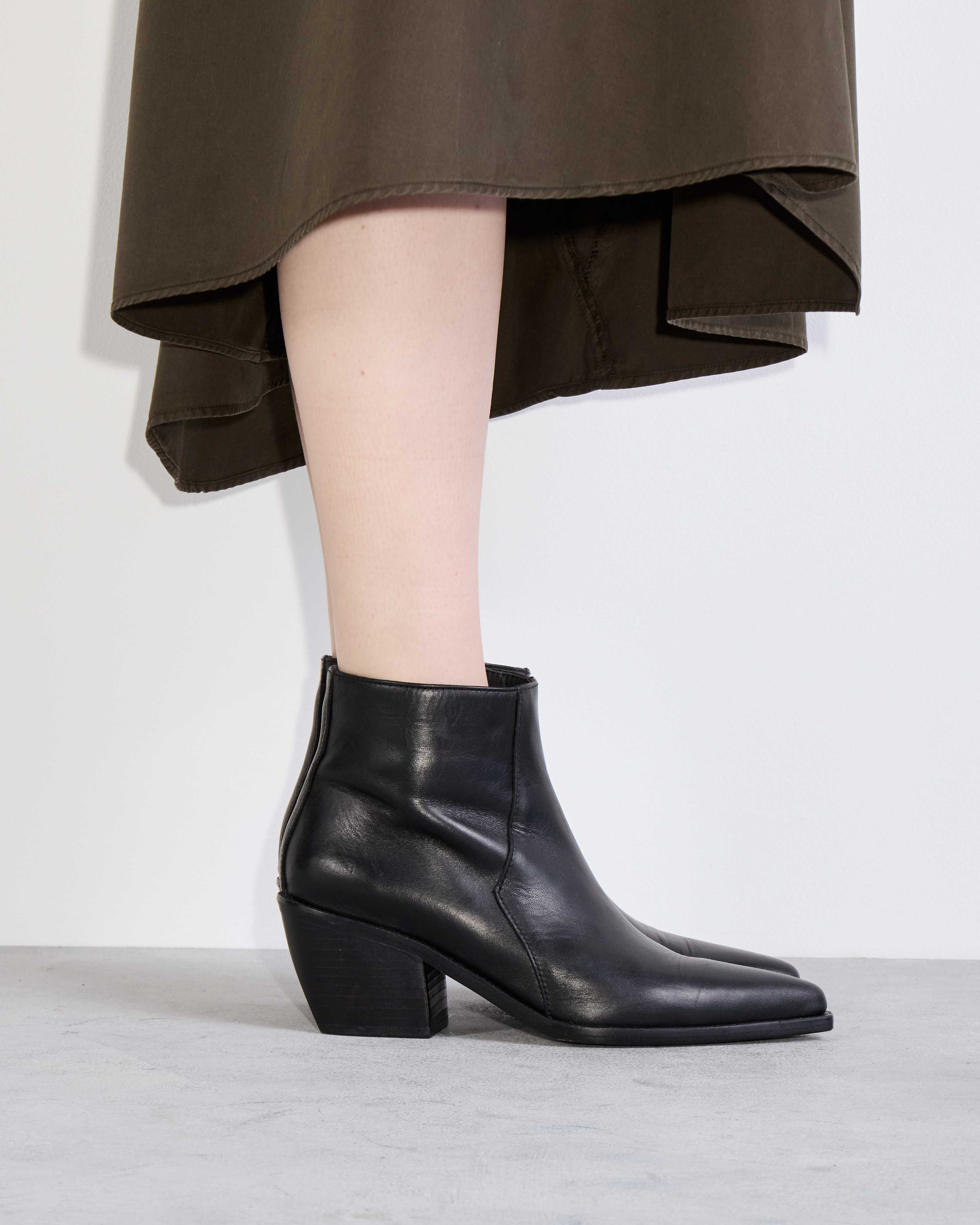 Bota caña baja Cash en cuero liso
