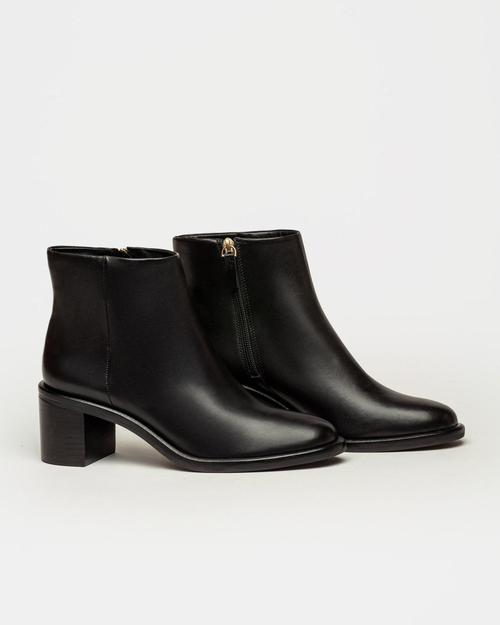 Bota caña baja Simone en cuero liso