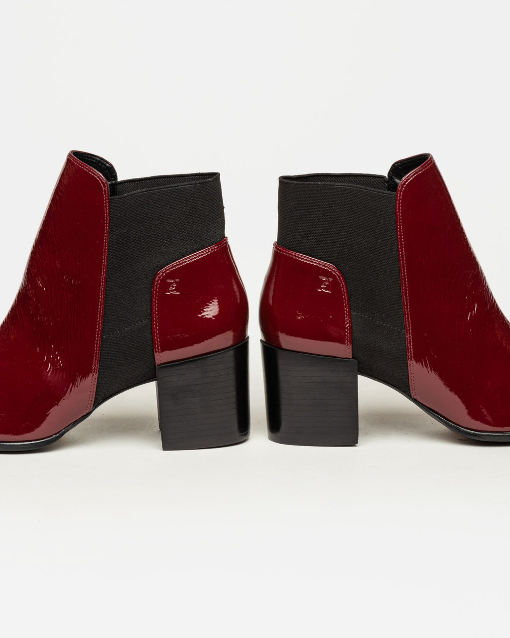 Bota caña baja June en cuero gloss