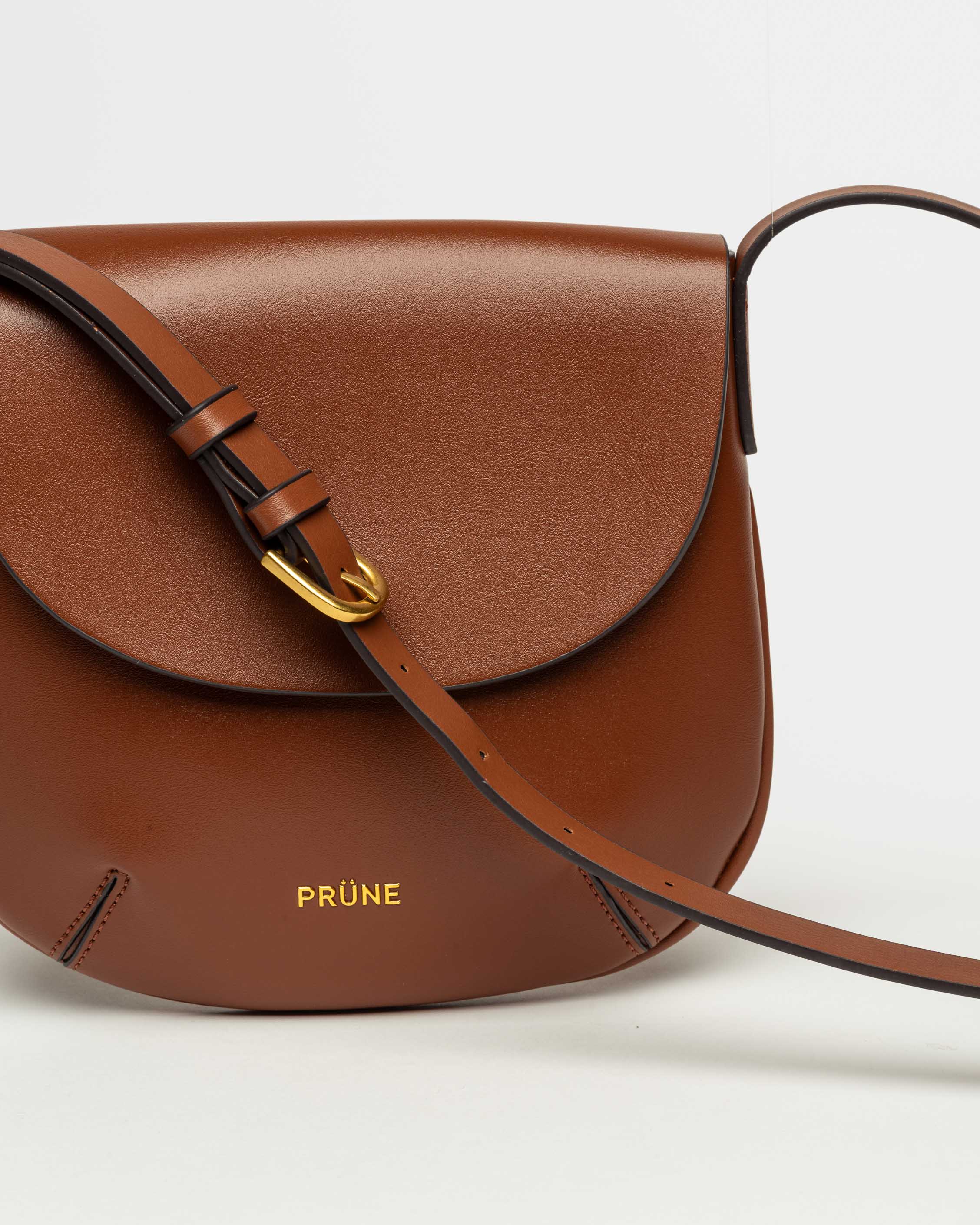 Mini Bag Mod en efecto cuero liso