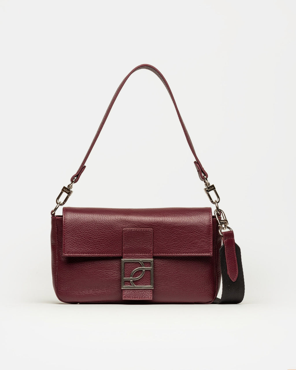 Cartera al hombro Signature en cuero graneado