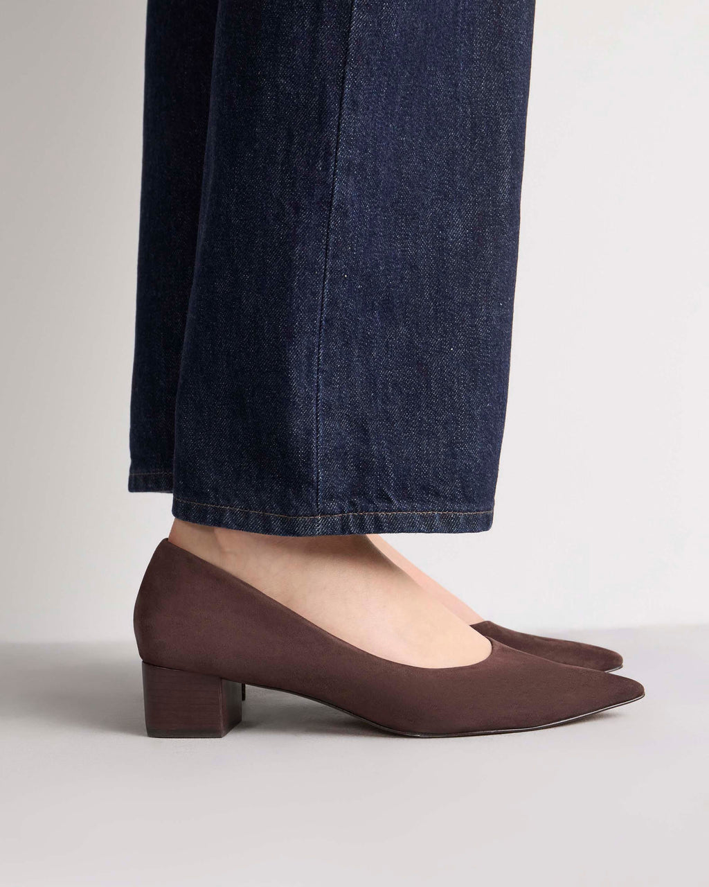 Stiletto Alanis en cuero nobuk